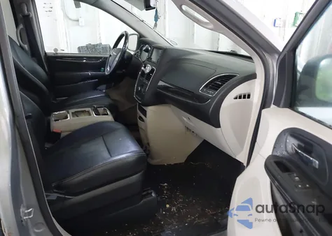 2016 Chrysler Town & Country Touring из США, поврежденный, VIN 2C4RC1BG8GR284153
